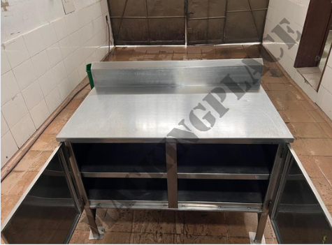 Miniatura de Mesa en Acero Inoxidable